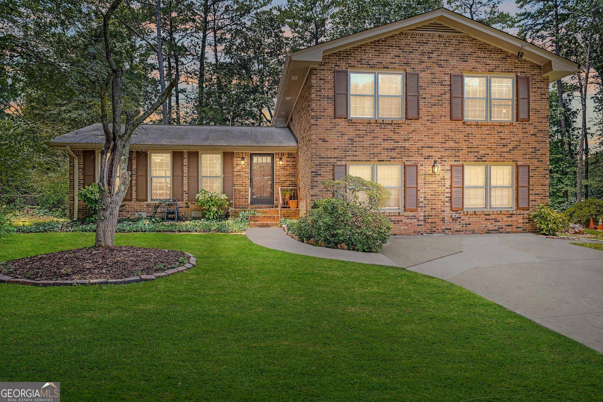 Stone Mountain, GA 30083,984 Cabot CT