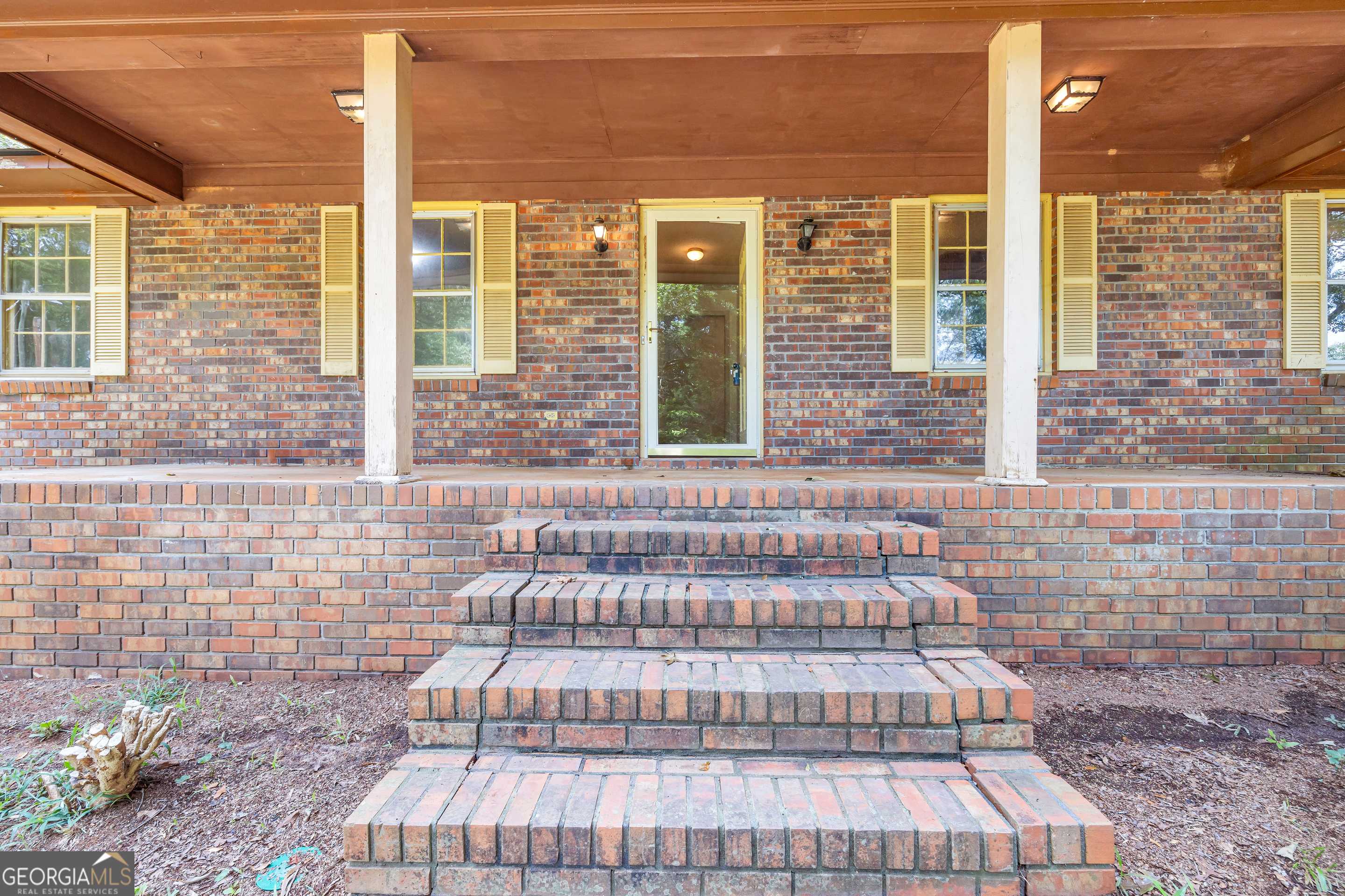 Royston, GA 30662,150 Willow Bend CIR