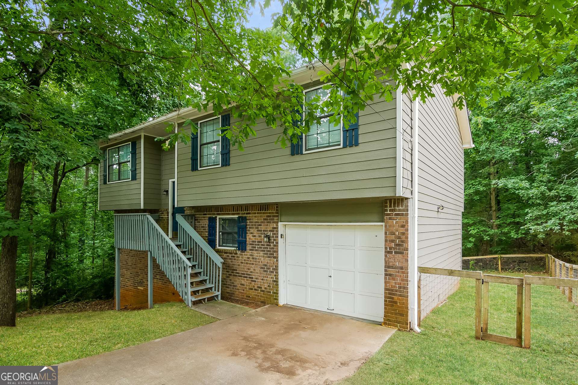 Atlanta, GA 30316,2601 Lewfield CIR