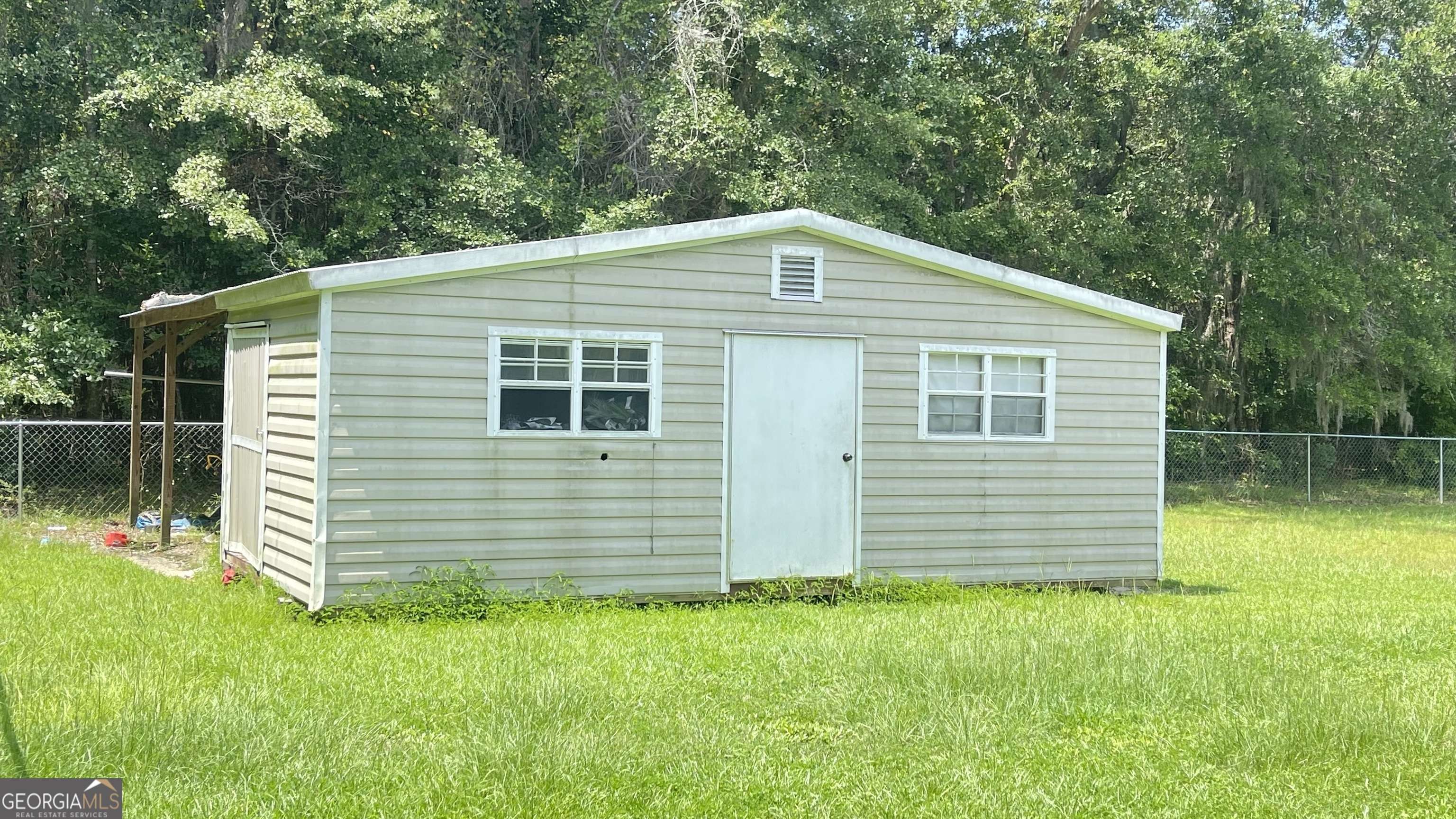 Ludowici, GA 31316,129 Neil ST