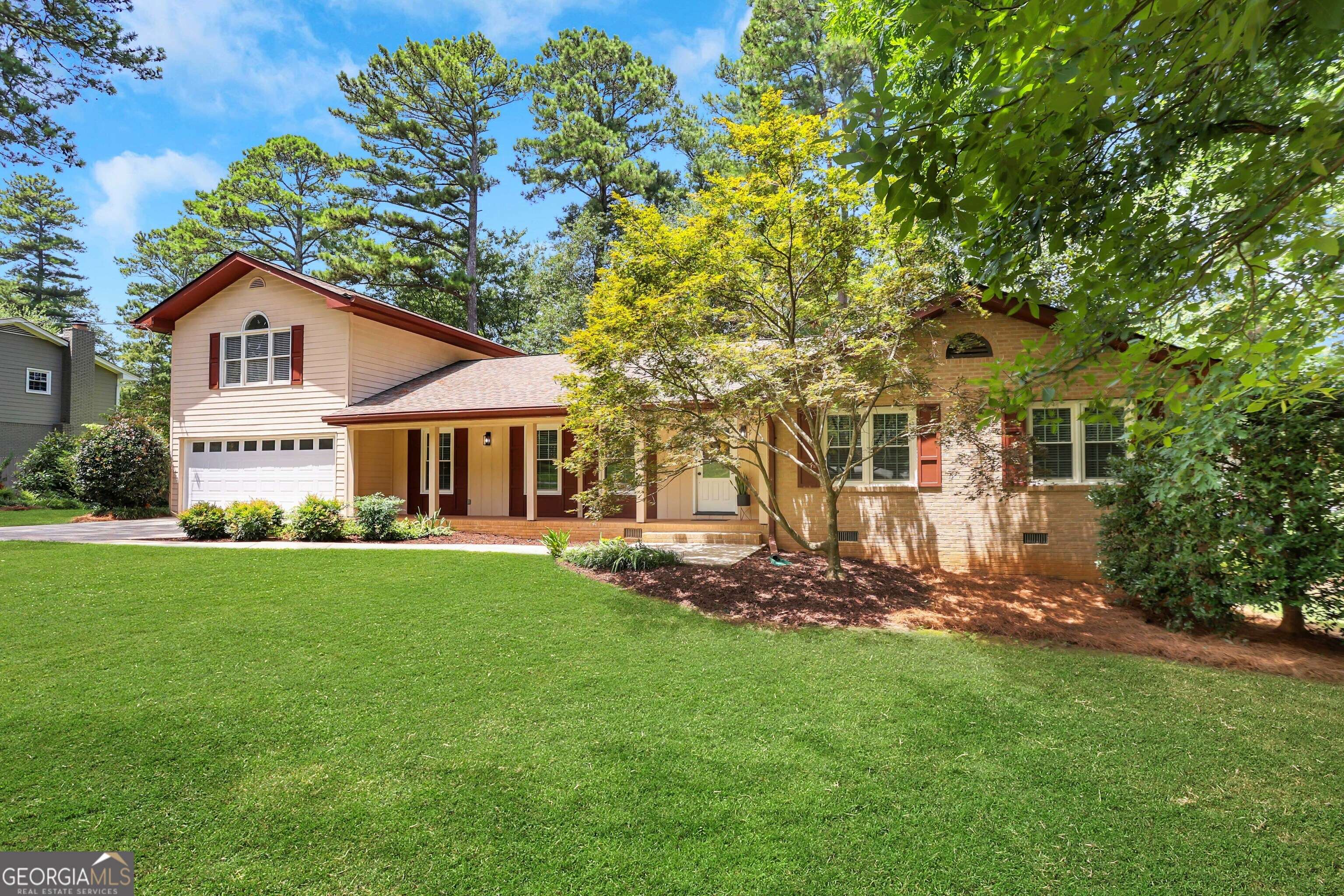 Dunwoody, GA 30360,2542 Maclaren CIR