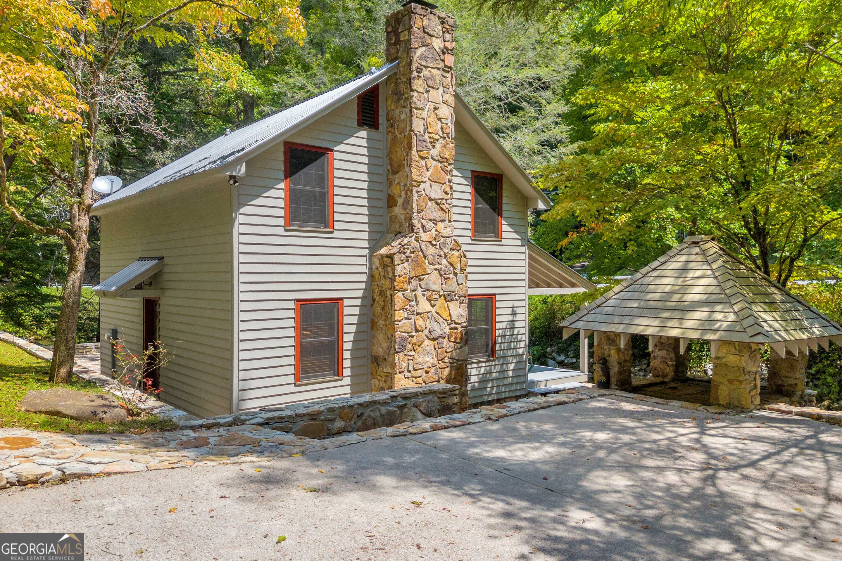 Helen, GA 30545,496 Poplar Stump RD