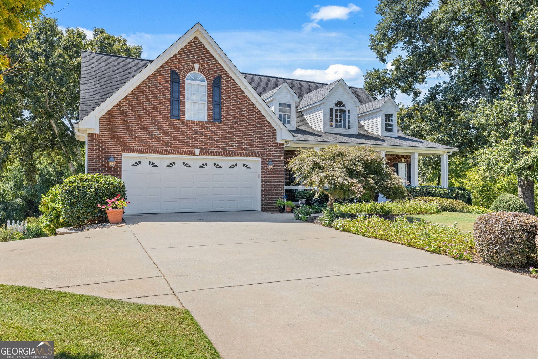 Flowery Branch, GA 30542,4906 Surrey PL