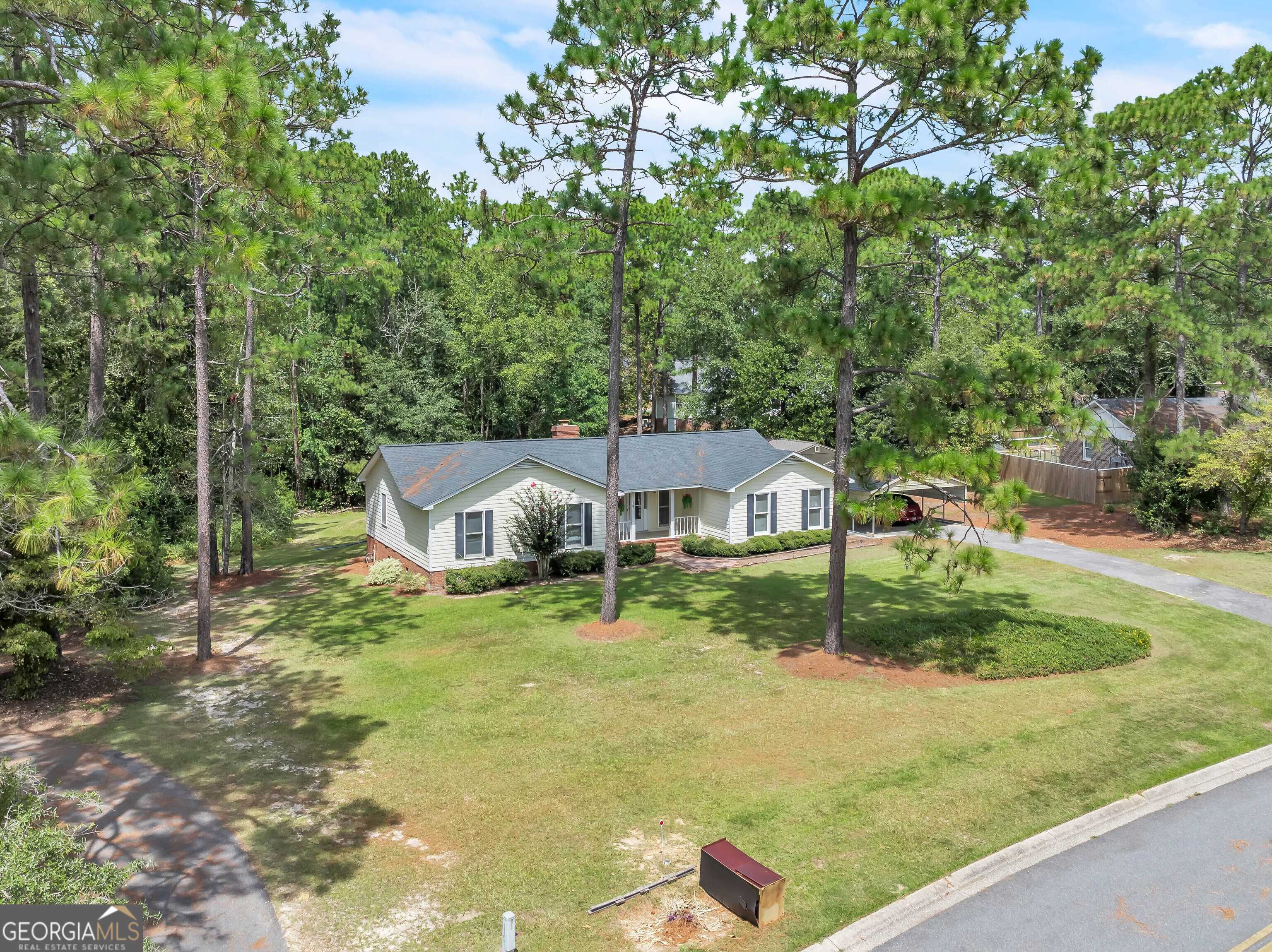 Moultrie, GA 31768,17 Bracken DR