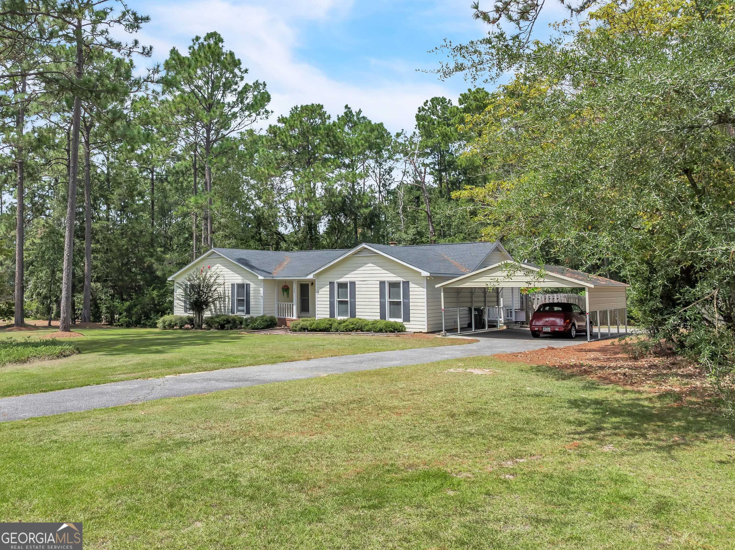 Moultrie, GA 31768,17 Bracken DR