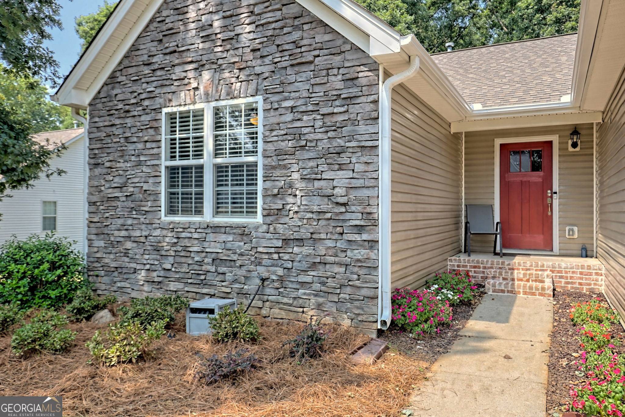 Flowery Branch, GA 30542,5758 Rolling Meadow LN