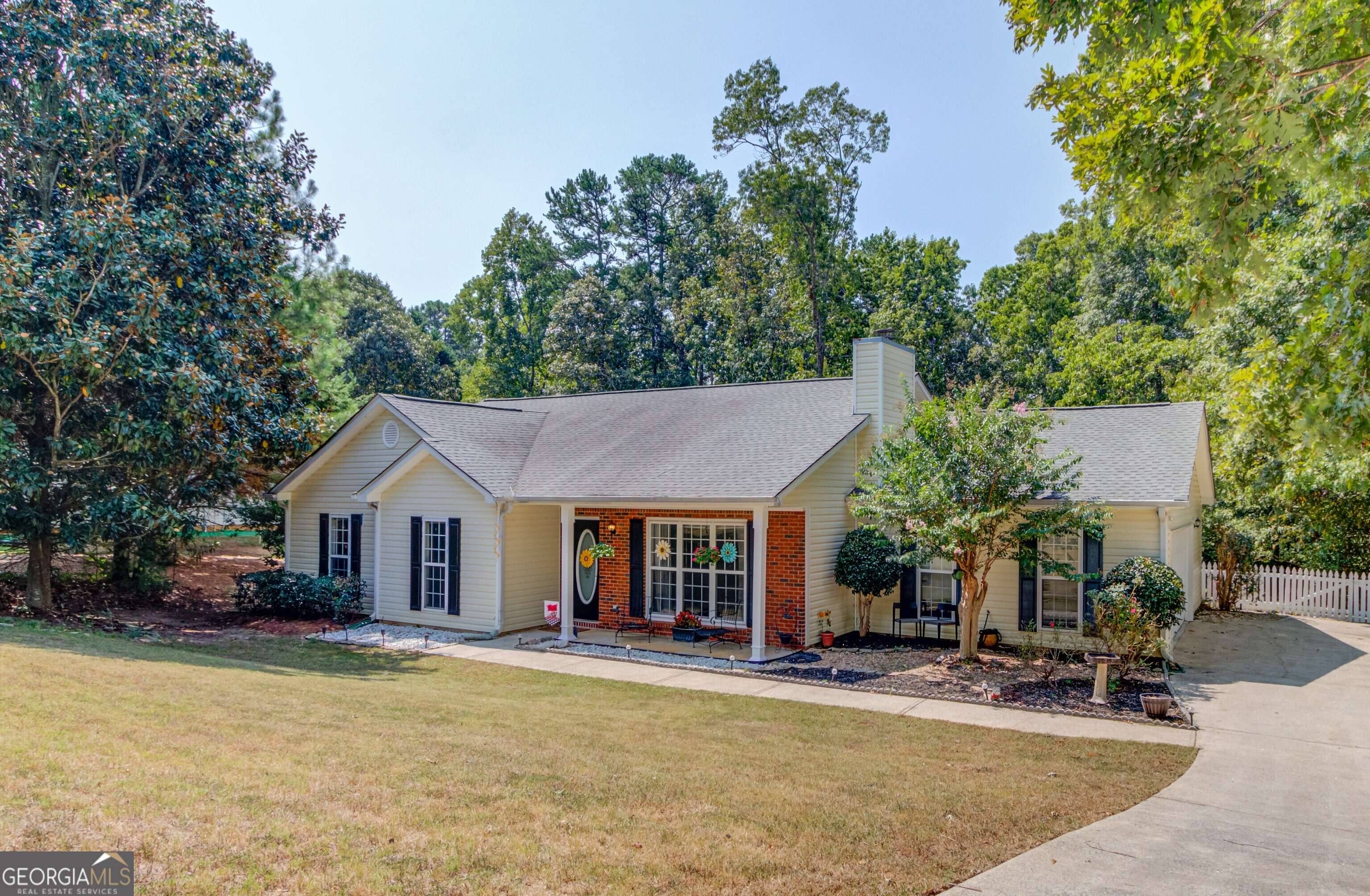 Dacula, GA 30019,399 Charesa LN