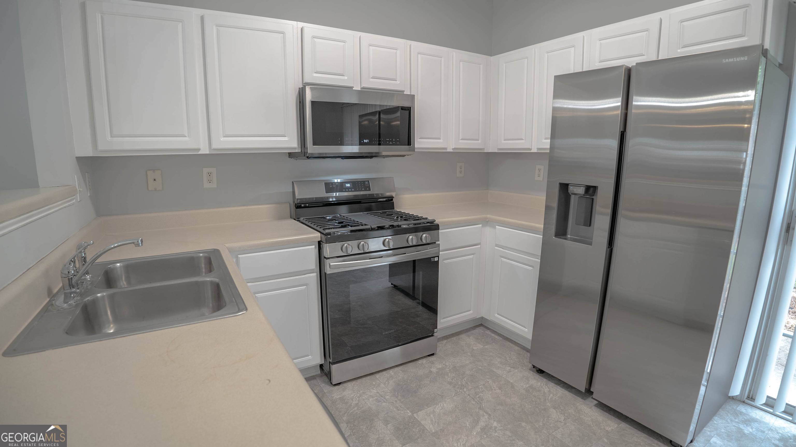 Peachtree Corners, GA 30092,3208 Hidden Cove CIR