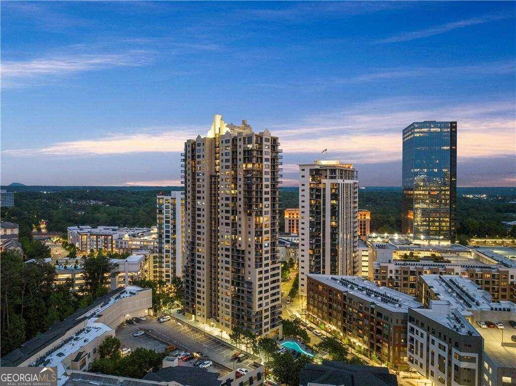 Atlanta, GA 30326,3481 Lakeside DR NE #1305