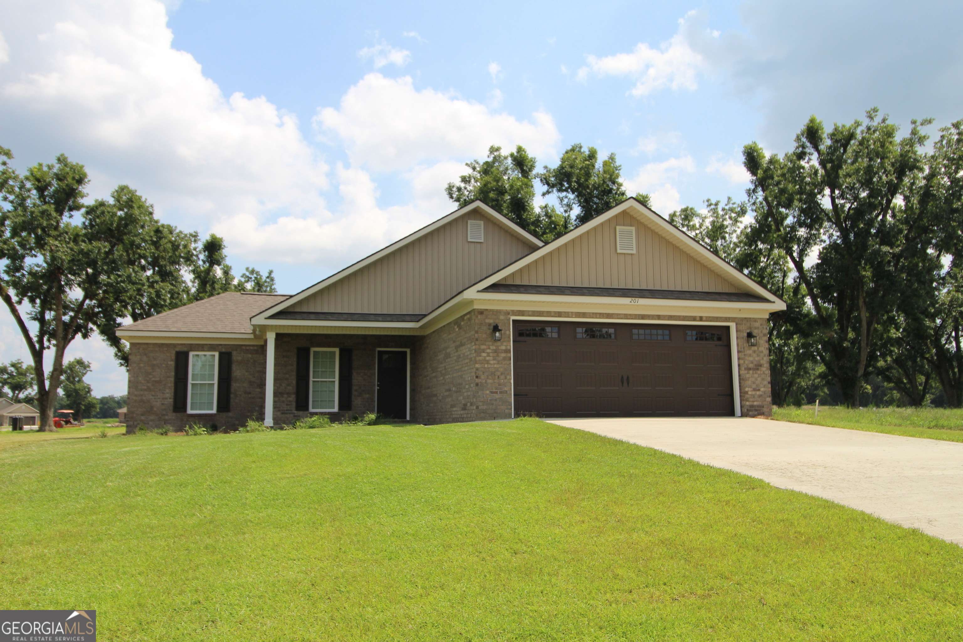 Brooklet, GA 30415,204 Silverthorn DR