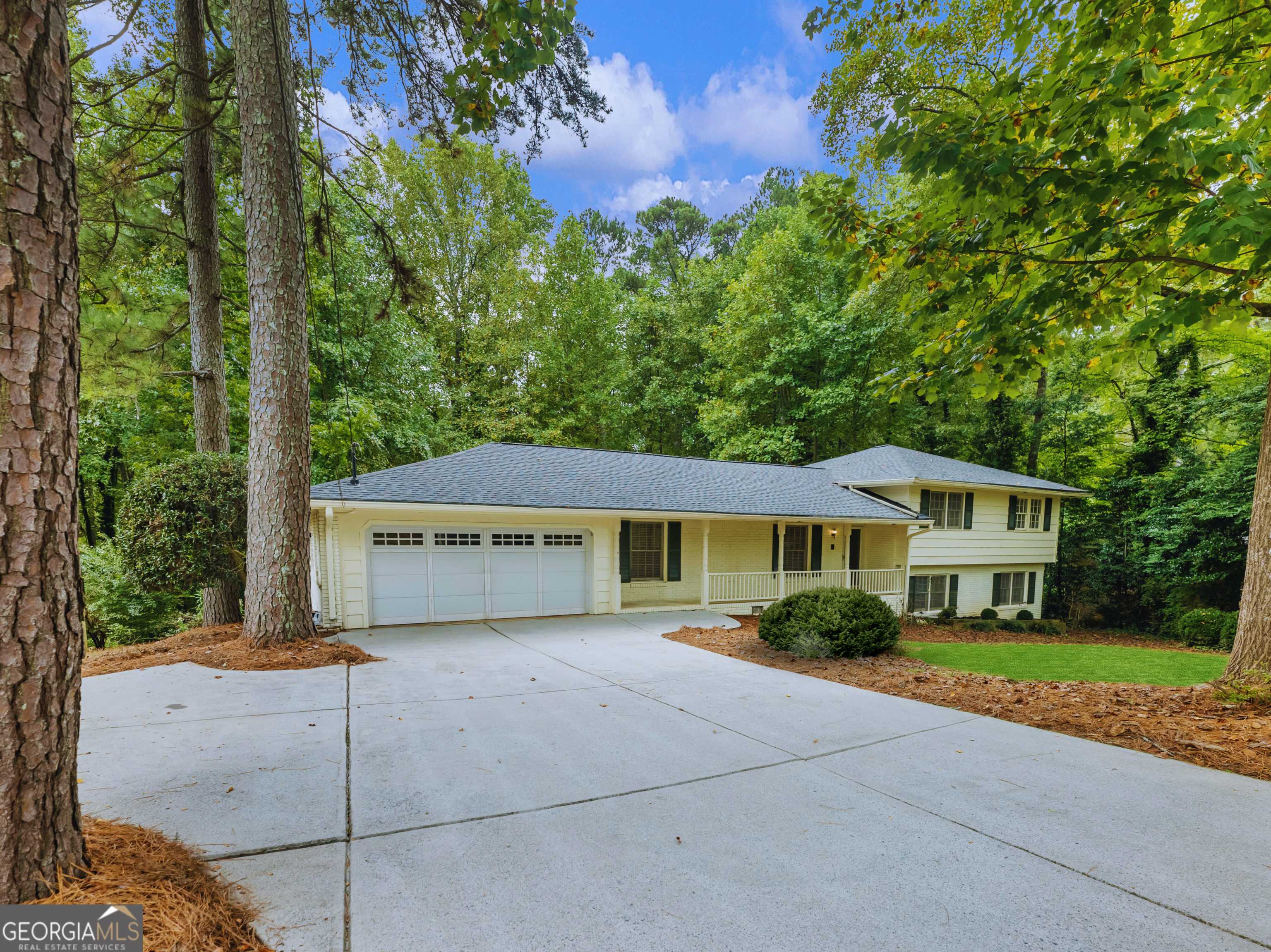 Atlanta, GA 30338,4384 Huntington CIR