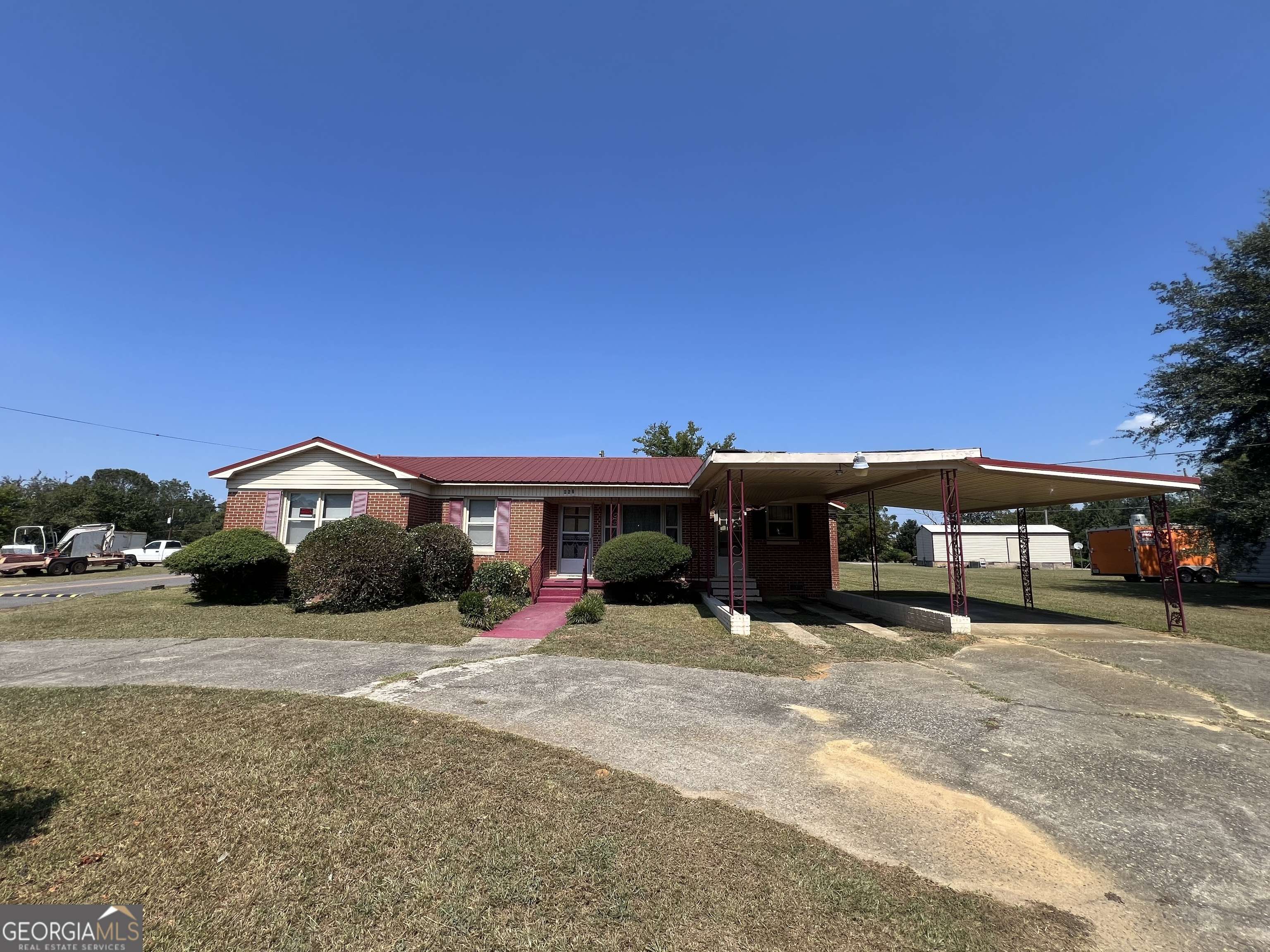 Tennille, GA 31089,462 Matthews RD