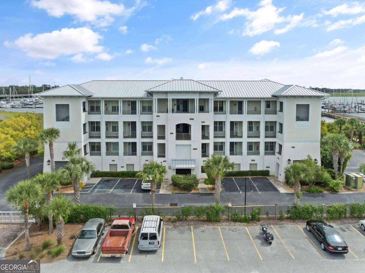 St. Simons, GA 31522,10 Marina DR #213