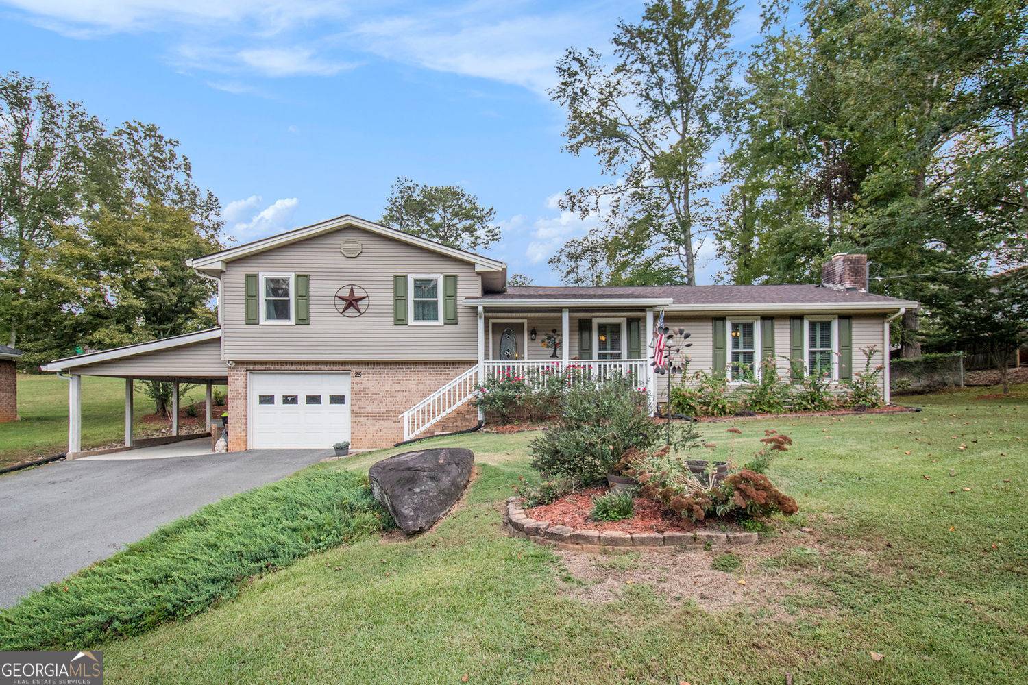 Newnan, GA 30263,25 Cedar Lane North