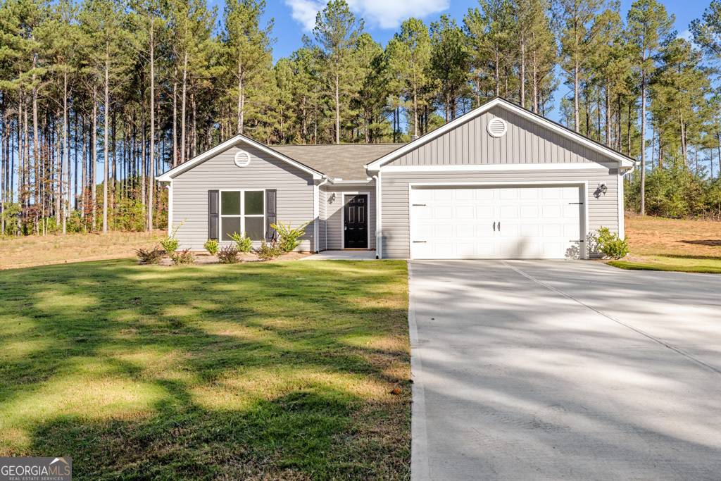 Hartwell, GA 30643,672 Walnut DR #2