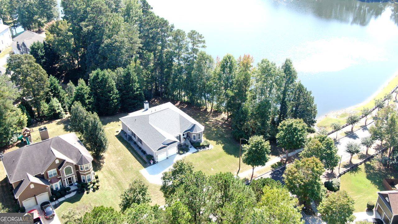 Fairburn, GA 30213,7766 THE LAKES DR