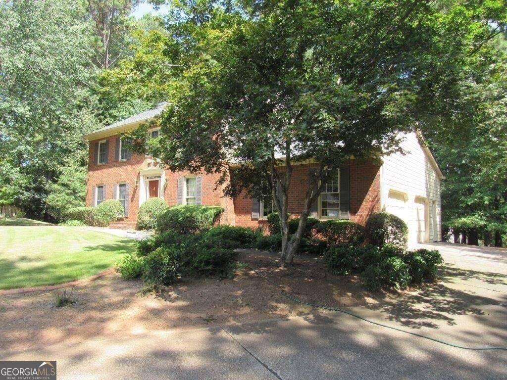 Alpharetta, GA 30022,215 Heirloom CT