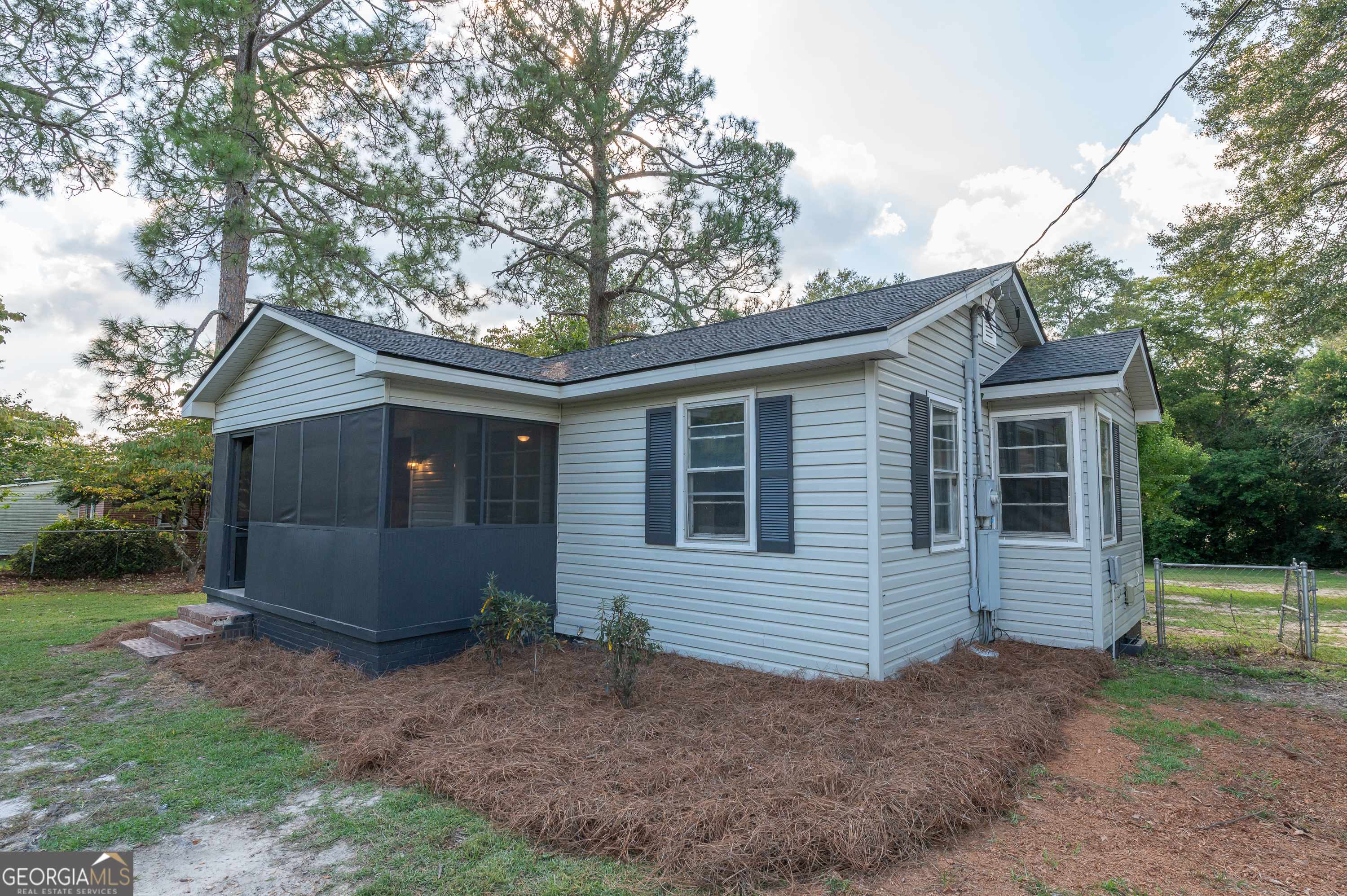 Perry, GA 31069,607 Woodland DR