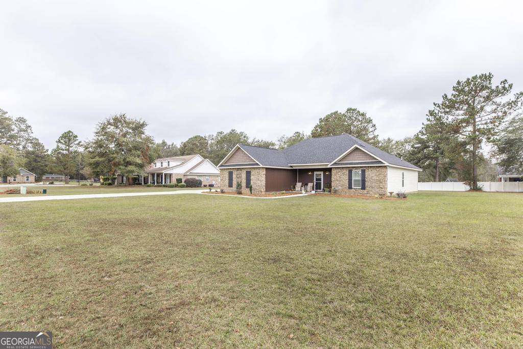 Dublin, GA 31021,203 Hedge ROW