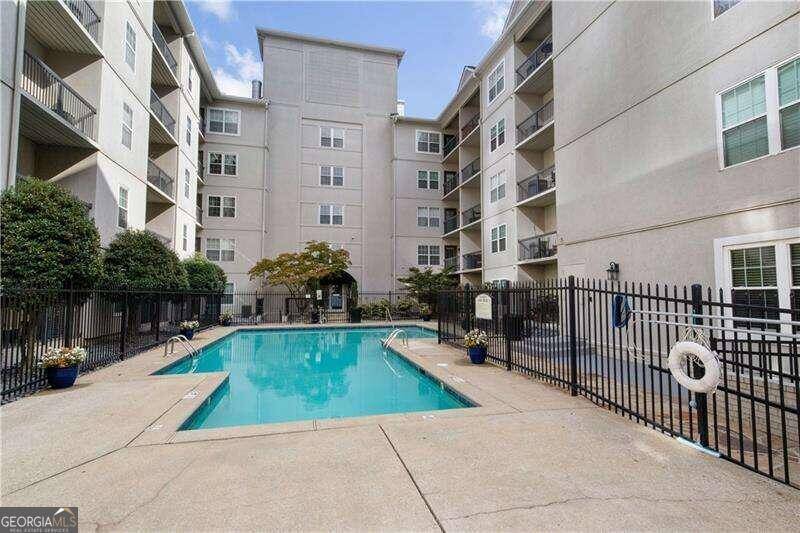 Atlanta, GA 30309,1075 Peachtree Walk NE #A404