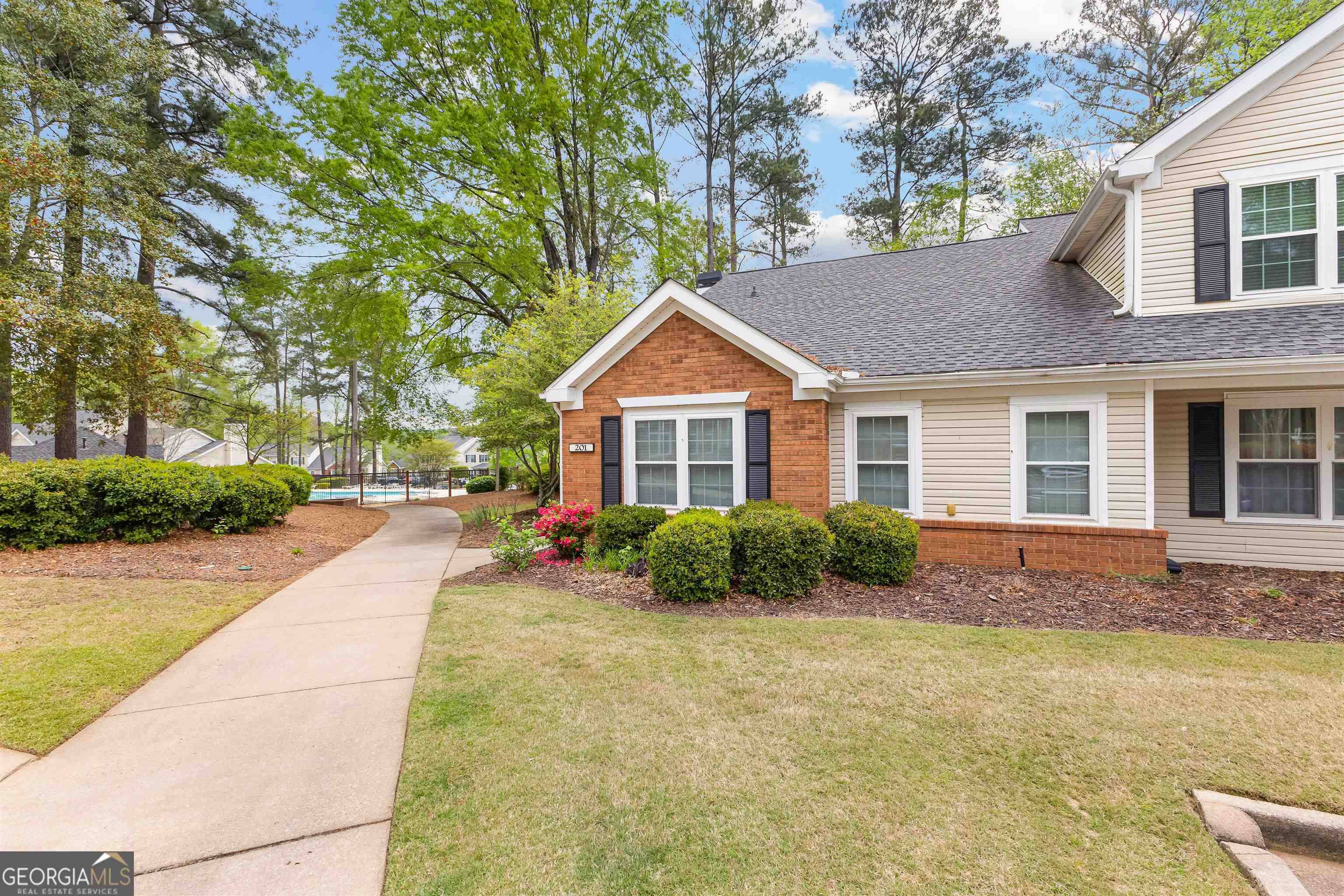 Peachtree City, GA 30269,201 Ridgelake CIR