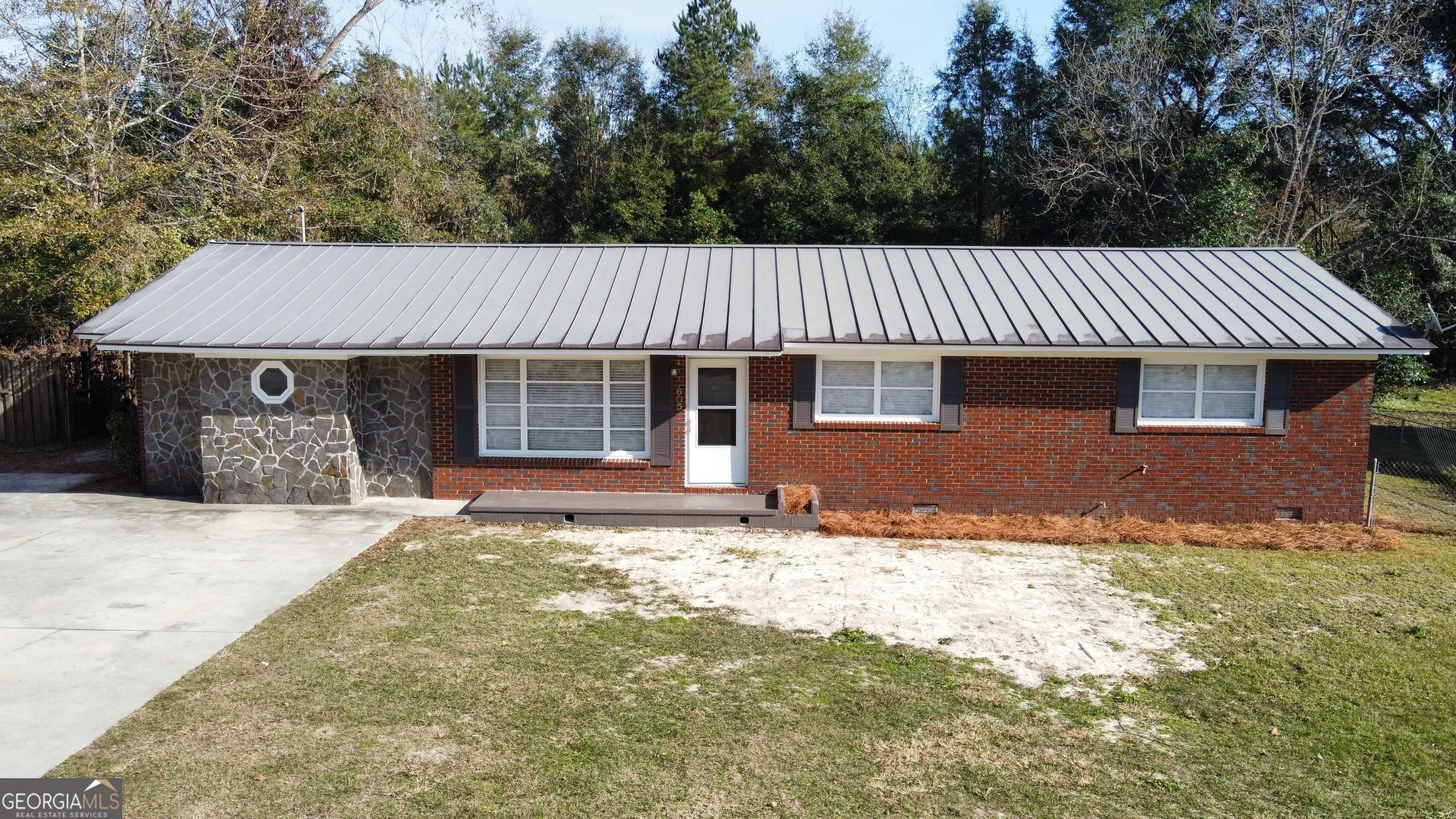 Metter, GA 30439,605 S Leroy ST