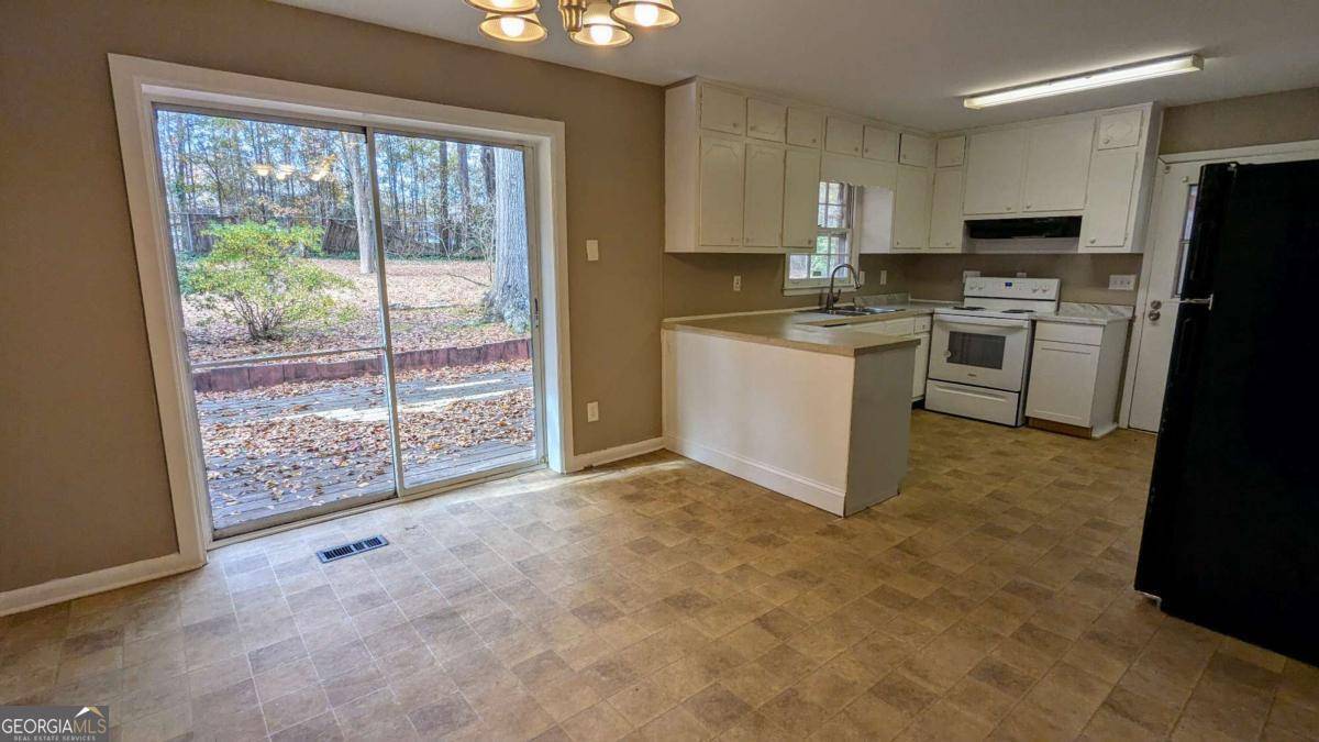 Stone Mountain, GA 30083,578 Doyal Mills CT