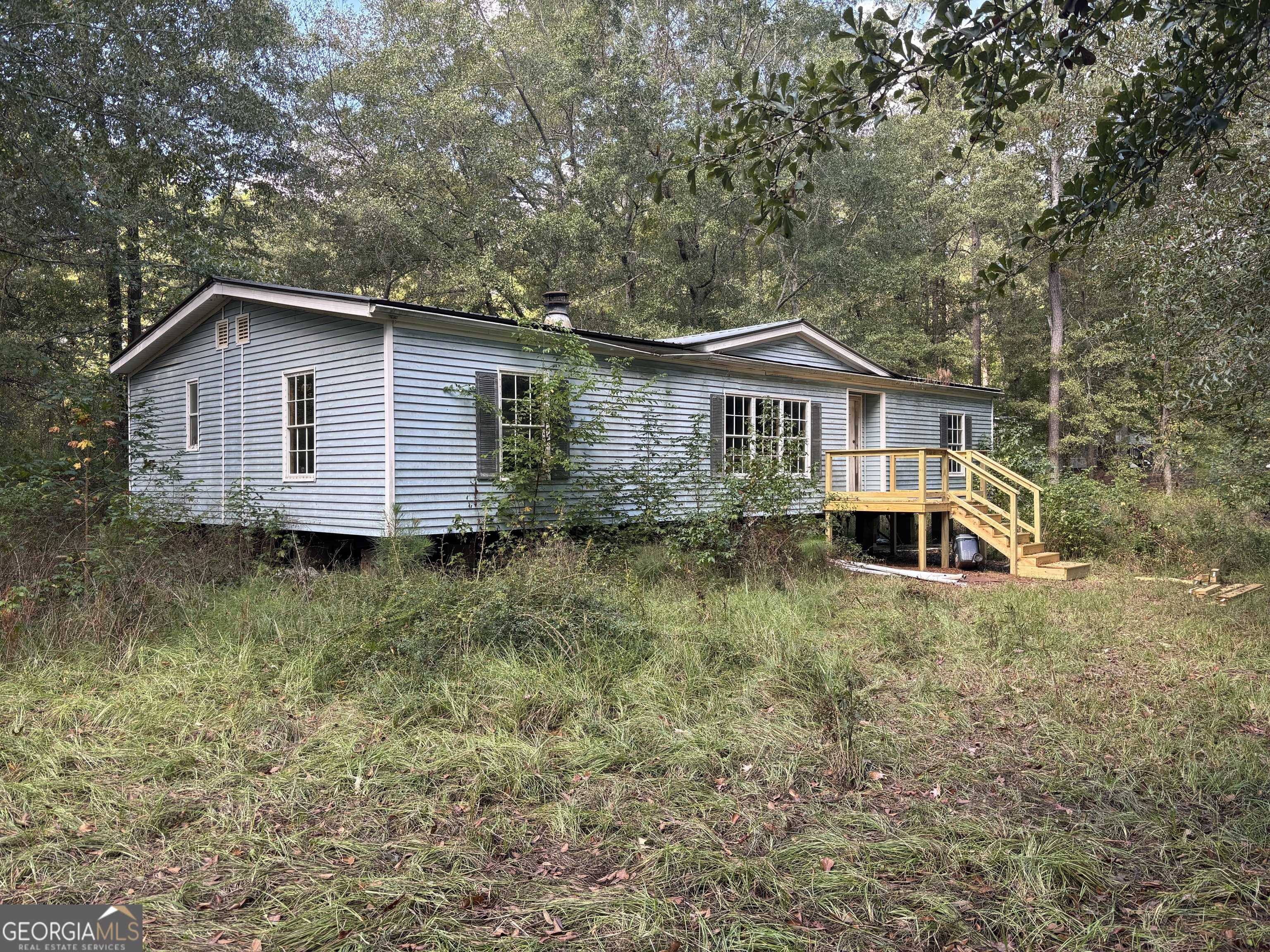 Eatonton, GA 31024,393 Possum Point Dr