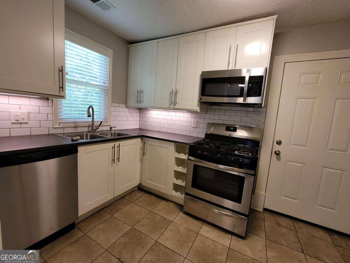 Atlanta, GA 30315,2345 Macon DR #A