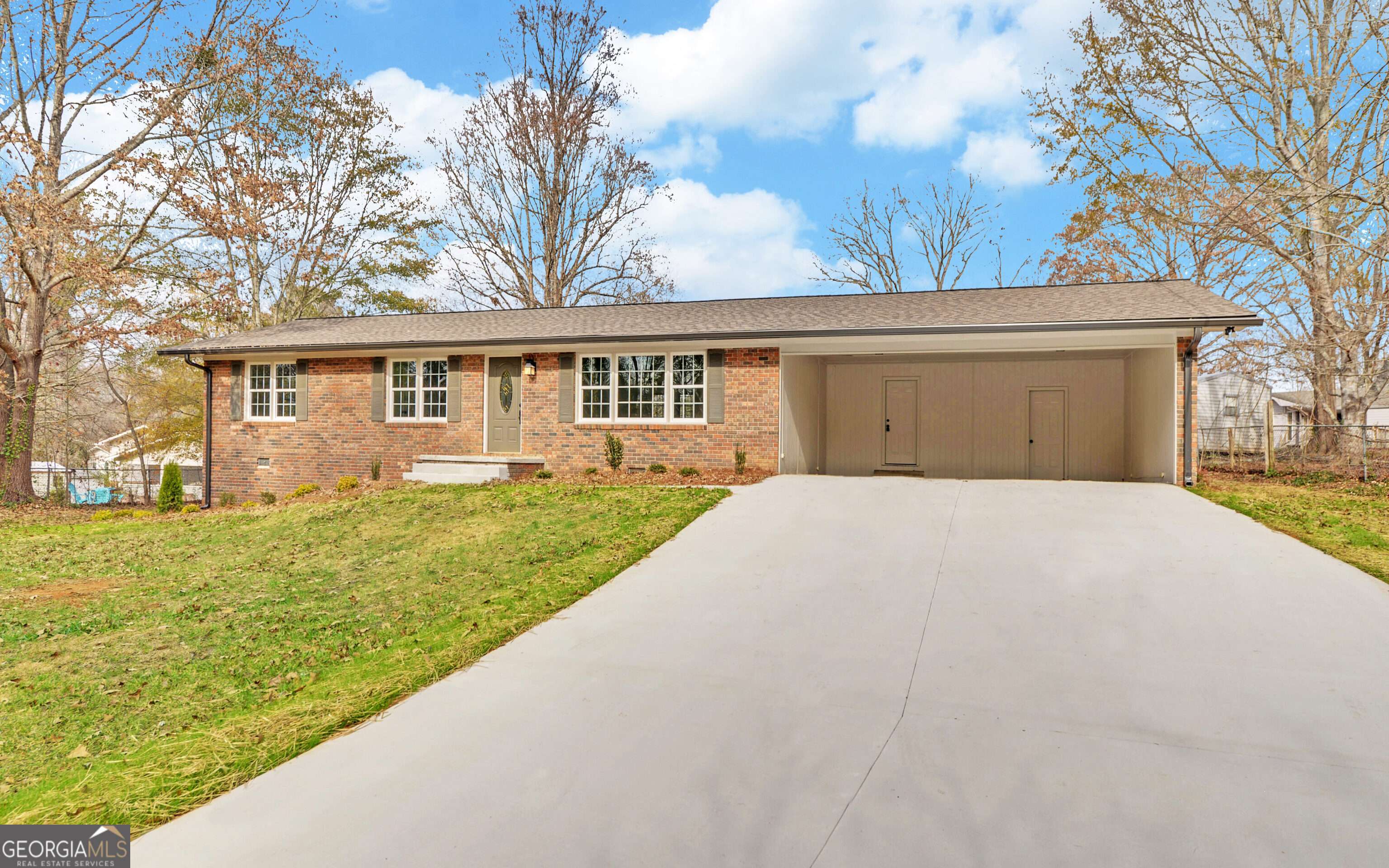 Toccoa, GA 30577,63 Cedar CIR