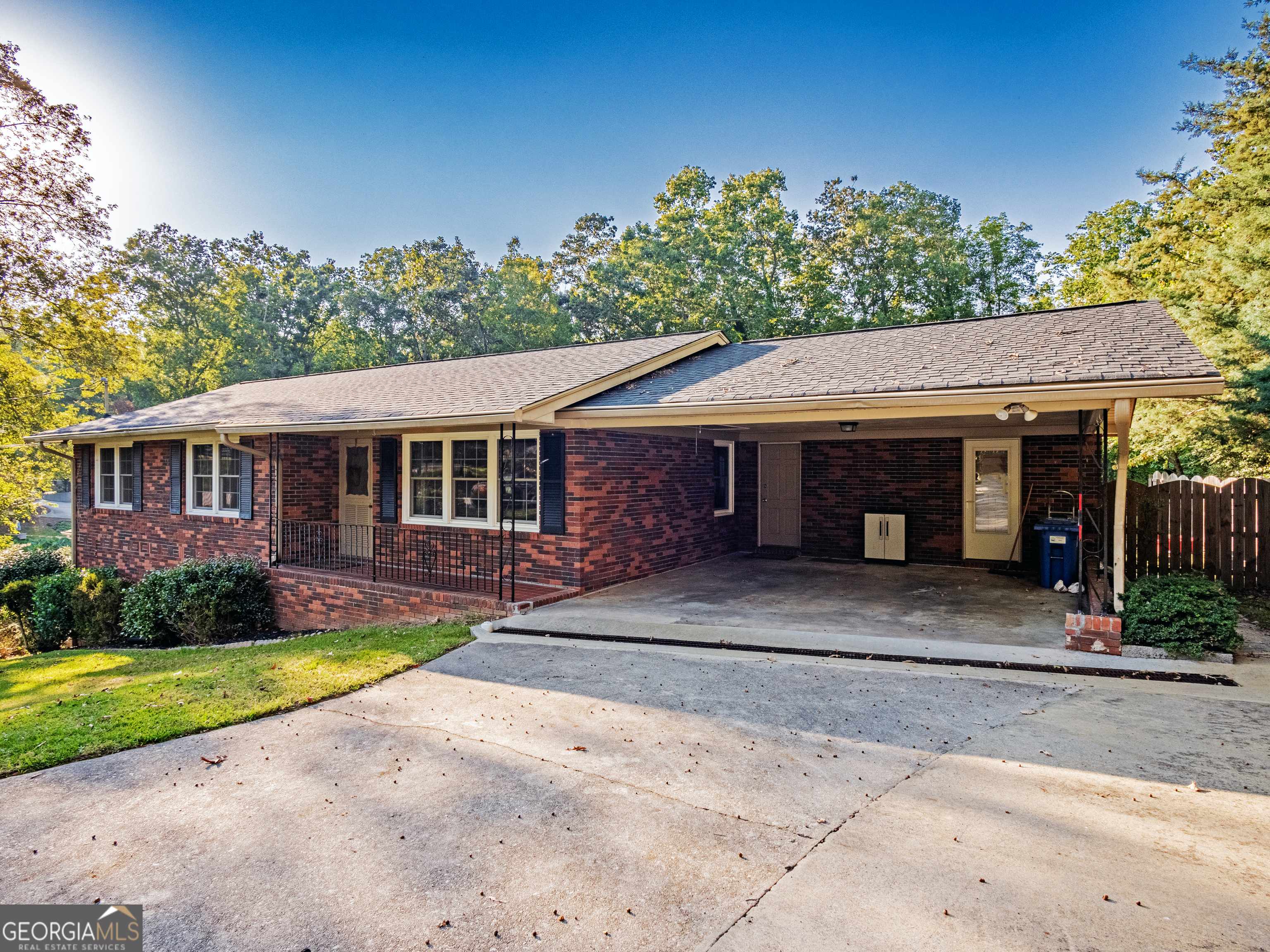 Gainesville, GA 30501,390 Mountain View DR