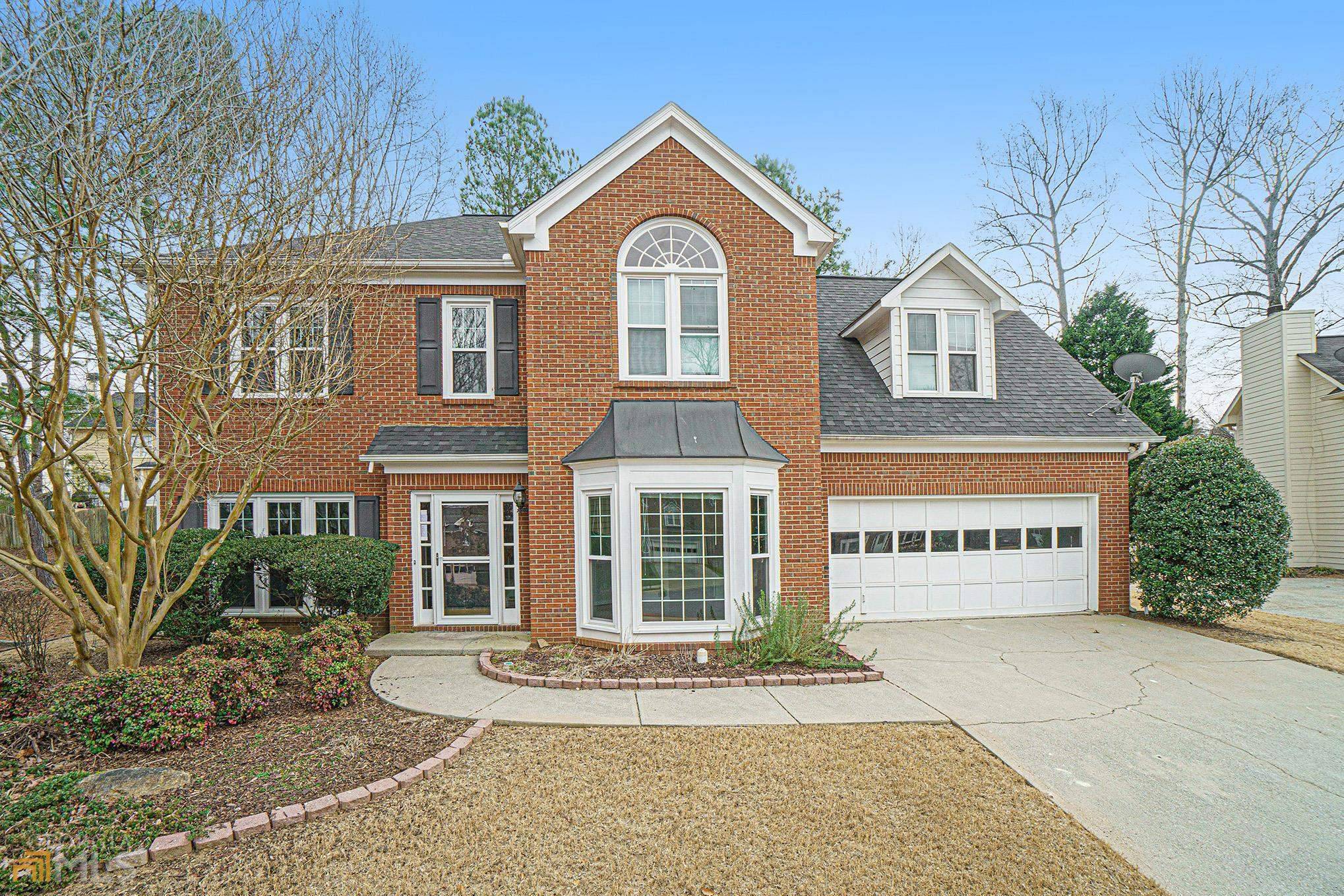 Alpharetta, GA 30005,560 Creek Landing LN