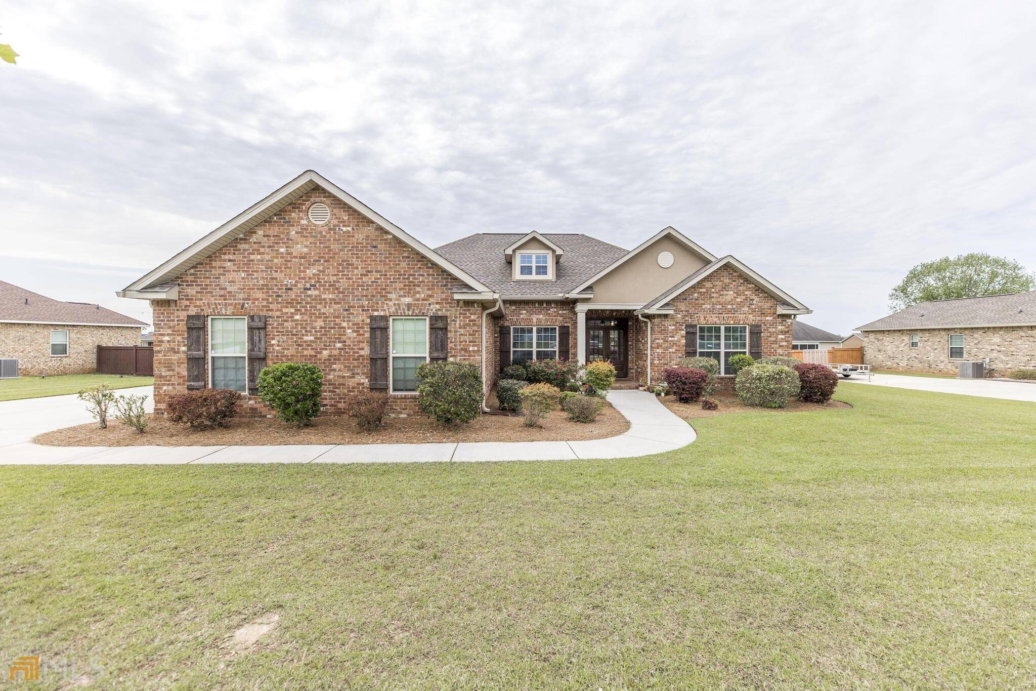 Kathleen, GA 31047,256 Hathersage DR