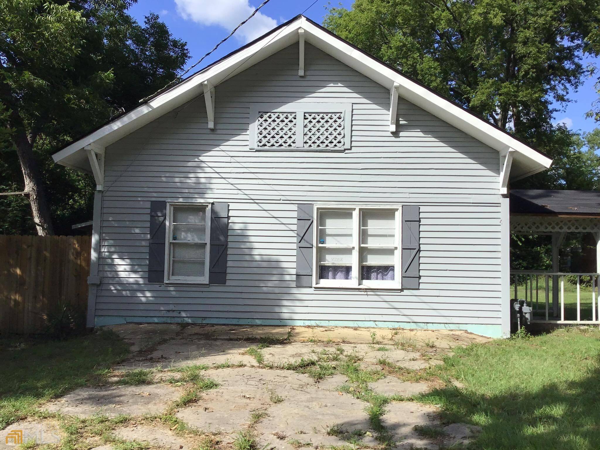 Cochran, GA 31014,123 Maple ST