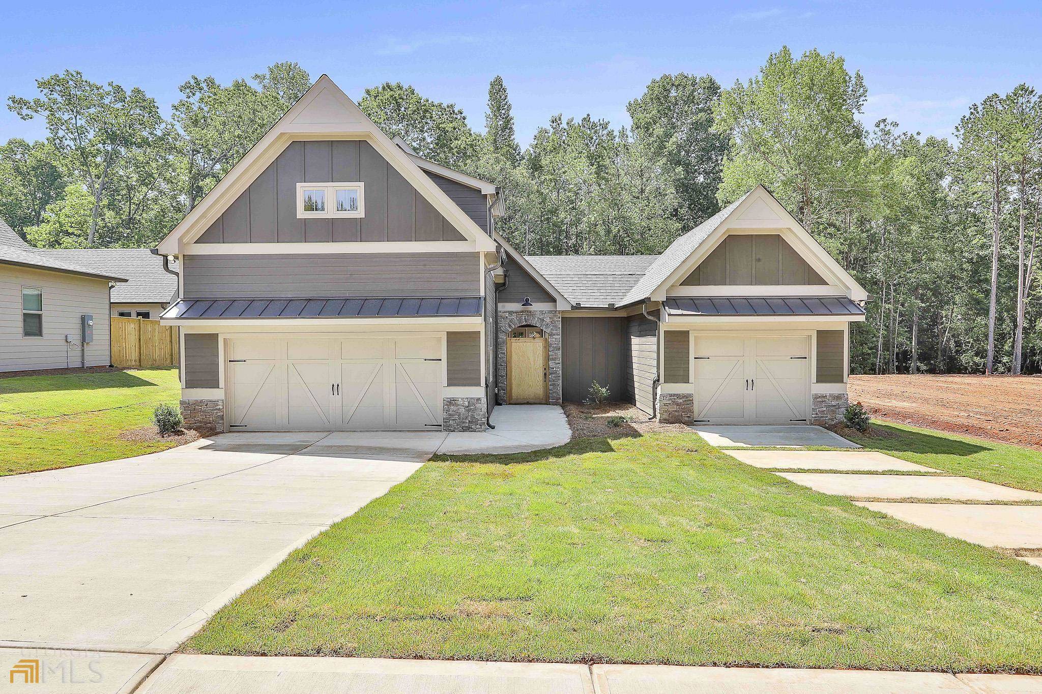 Peachtree City, GA 30269,714 Magnolia WALK