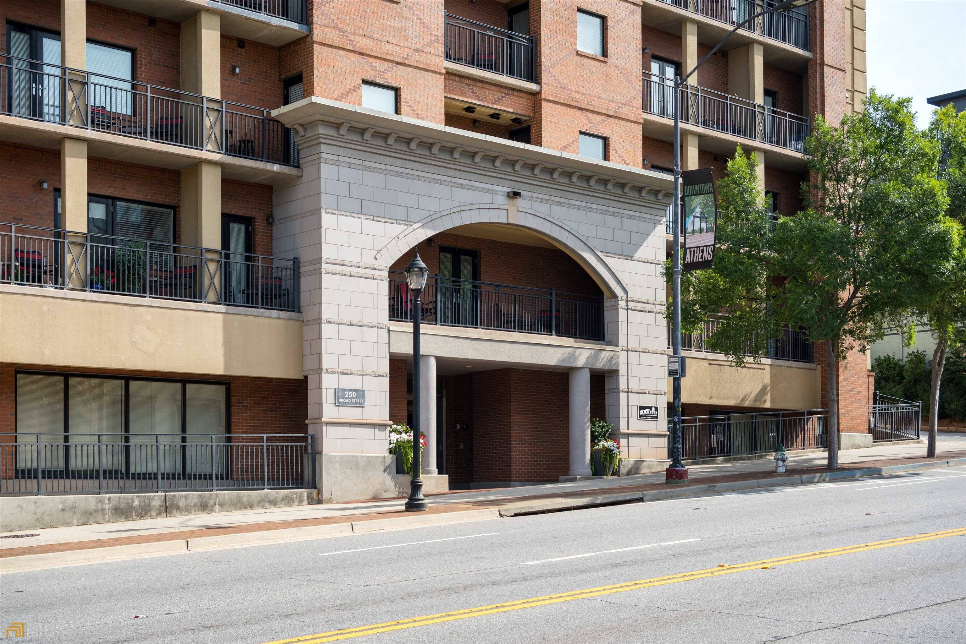 Athens, GA 30601,250 W Broad ST #714