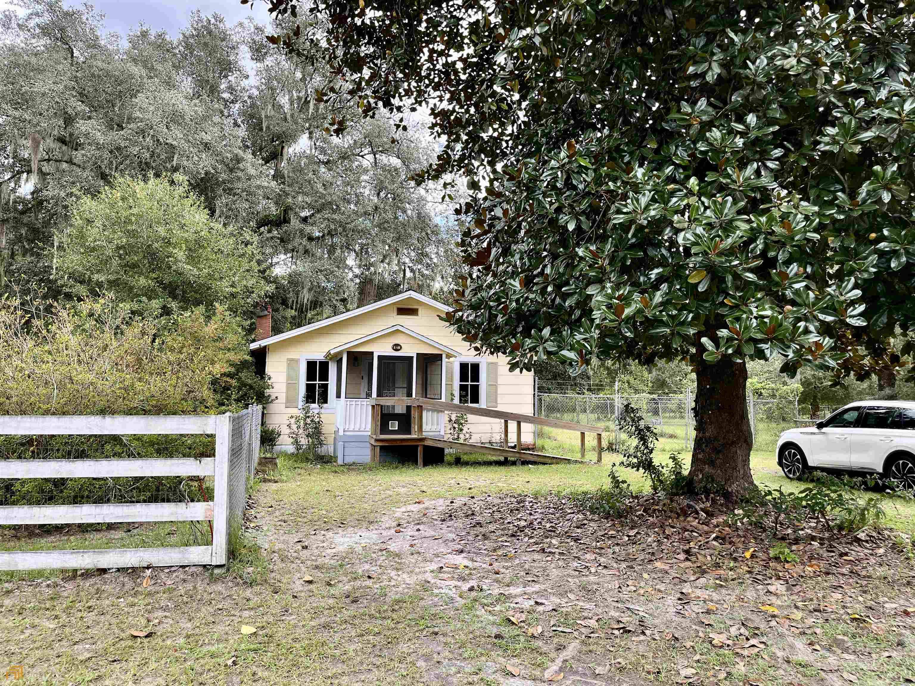 Folkston, GA 31537,921 Traders Hill RD