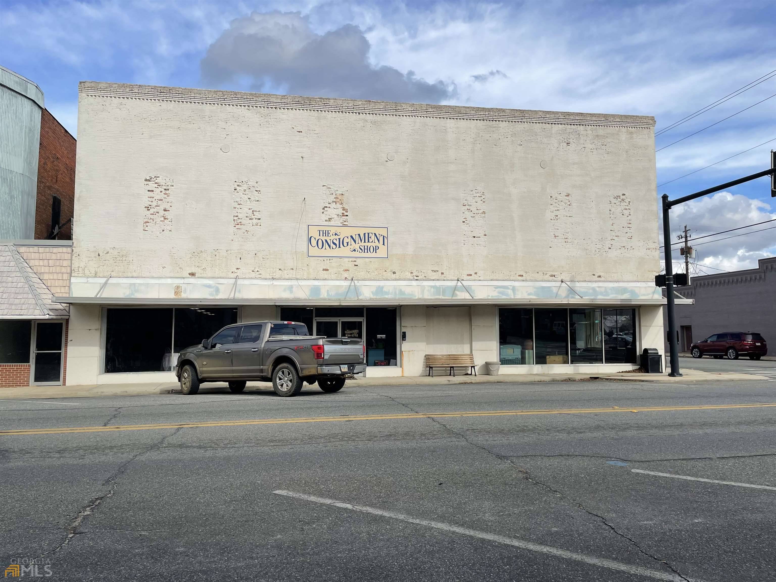 Cochran, GA 31014,130 Second ST