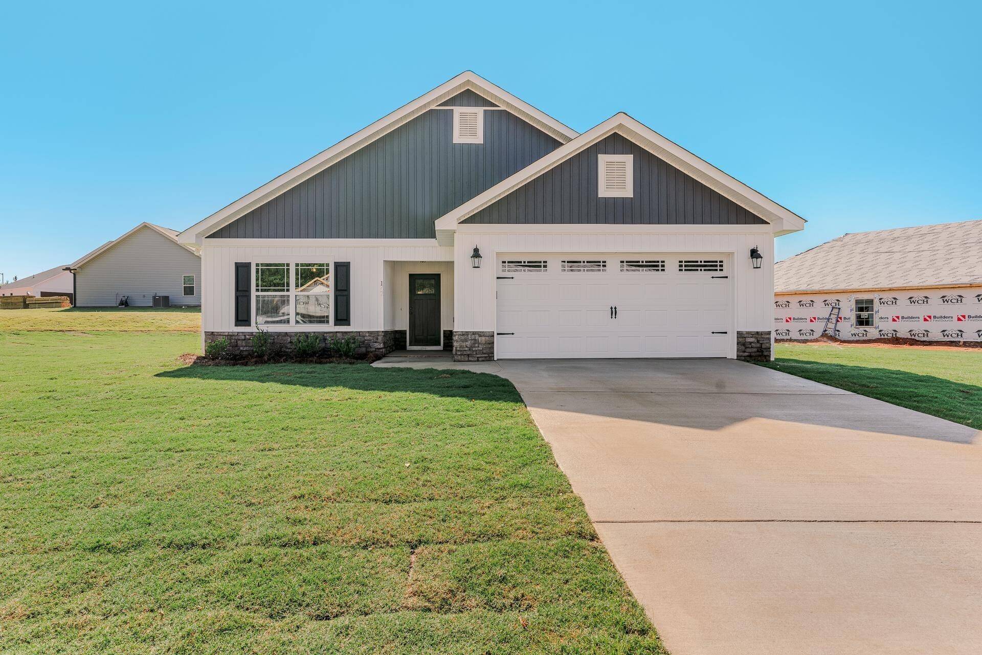 Byron, GA 31008,142 Red Tail CIR #LOT 153