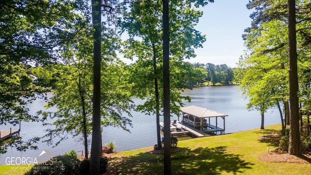 Eatonton, GA 31024,372 A Possum Point DR