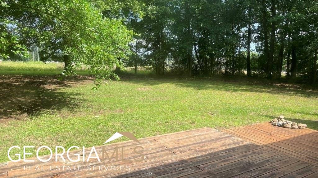 Eatonton, GA 31024,107 Landing Ct