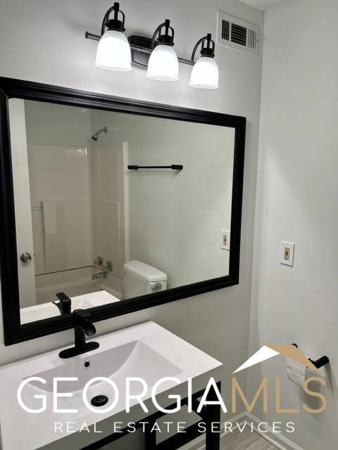 Avondale Estates, GA 30002,565 Cobblestone Trail