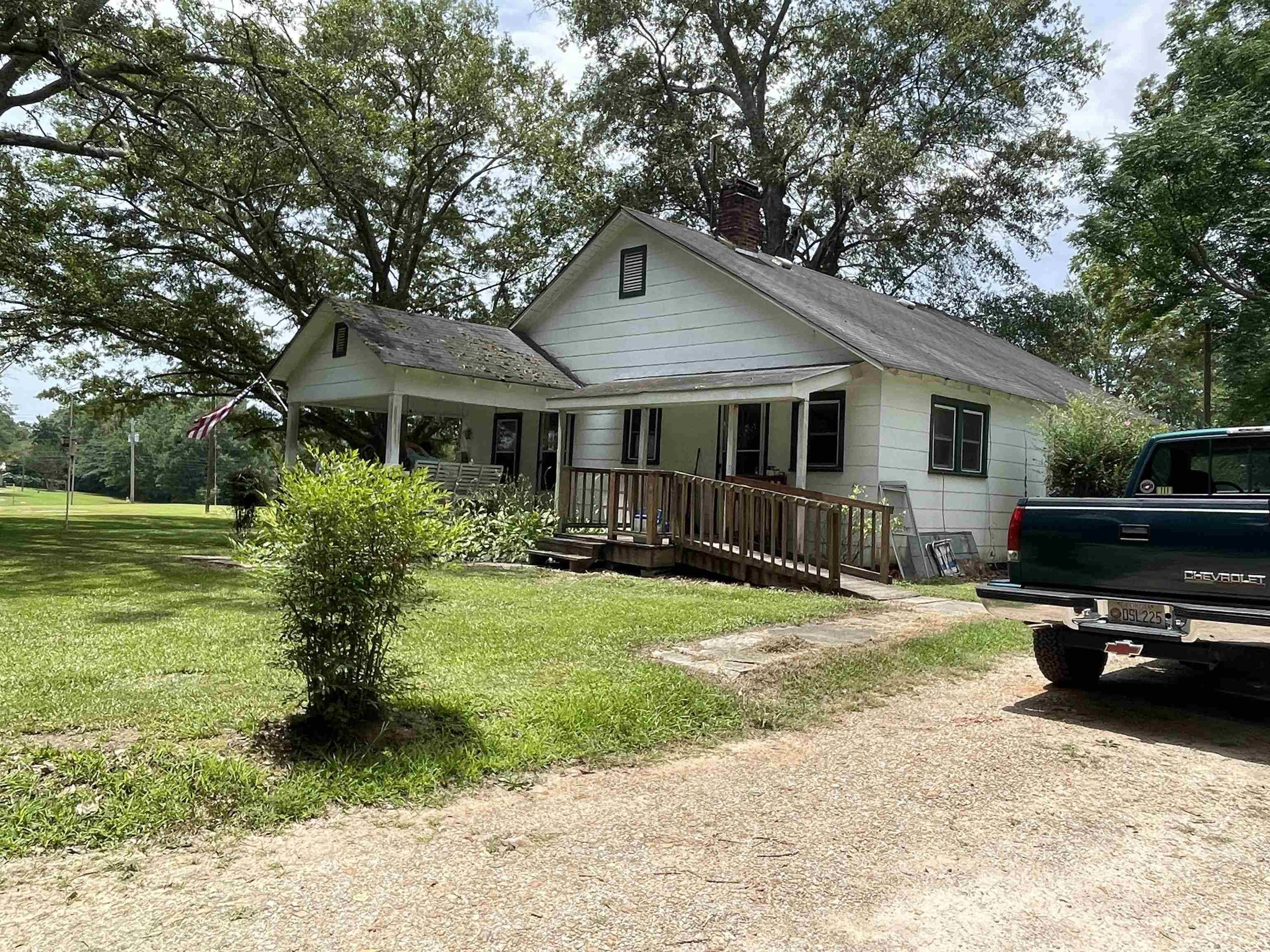 Bowdon, GA 30108,1314 E Hwy 166