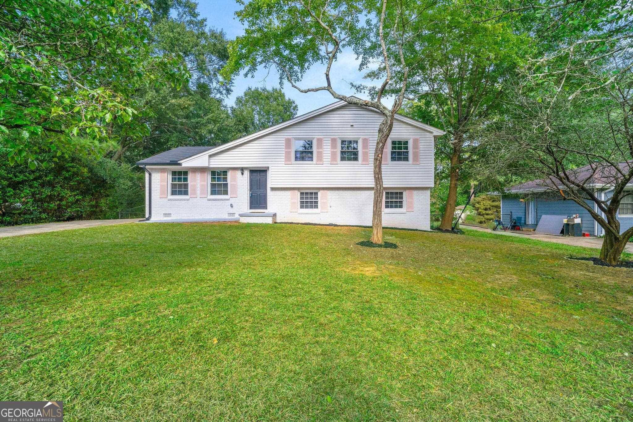 Ellenwood, GA 30294,6008 Randy LN