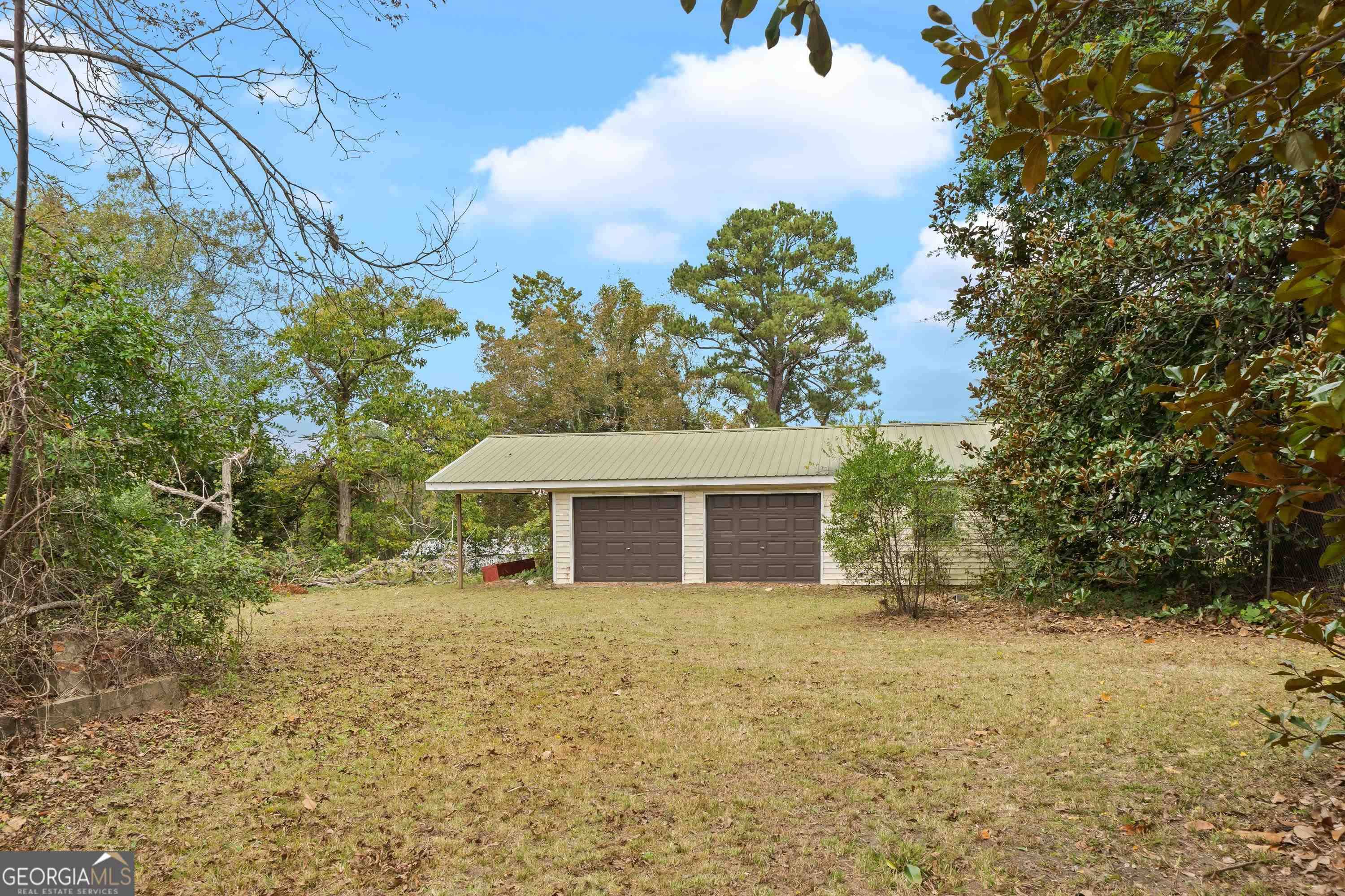 Irwinton, GA 31042,115 Asbell ST