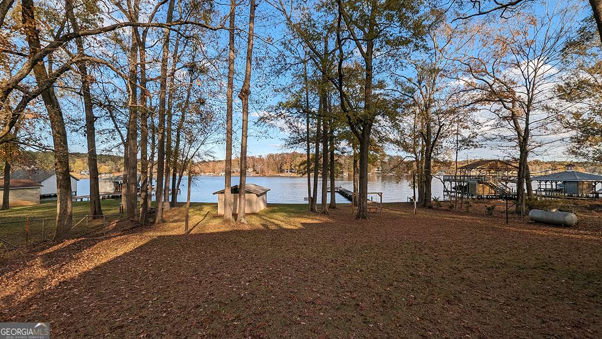 Eatonton, GA 31024,183 Lakeshore DR