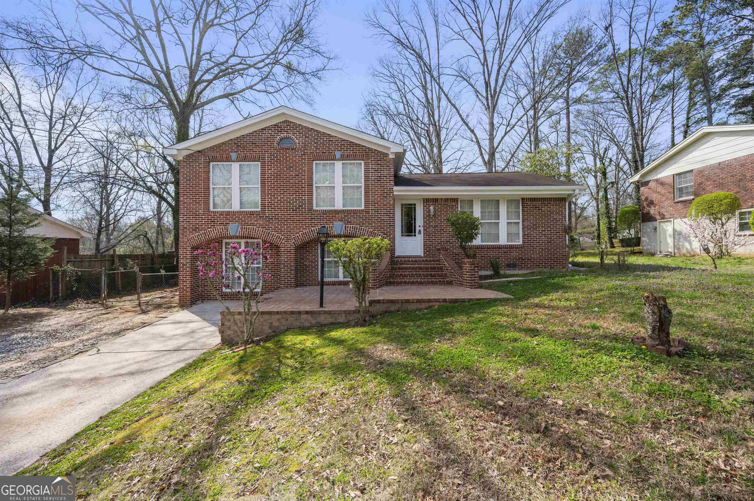 Forest Park, GA 30297,445 Canterbury CIR