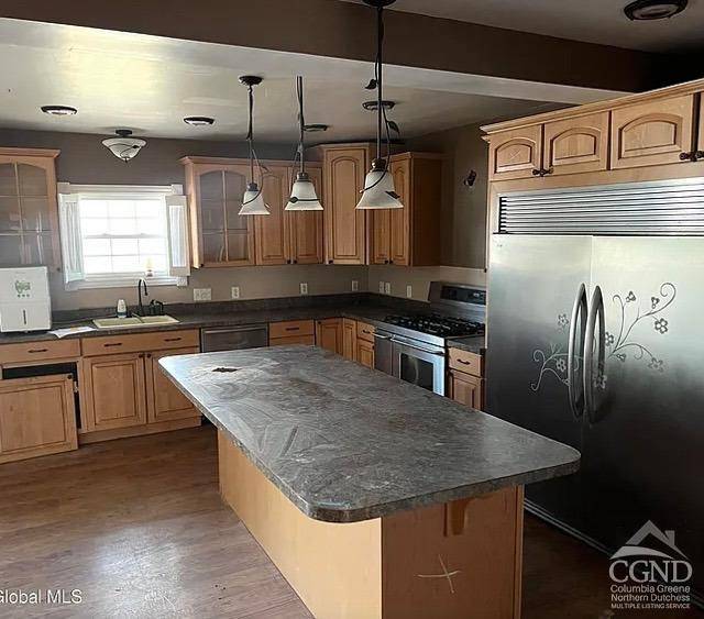 Troy, NY 12182,27 Plank RD