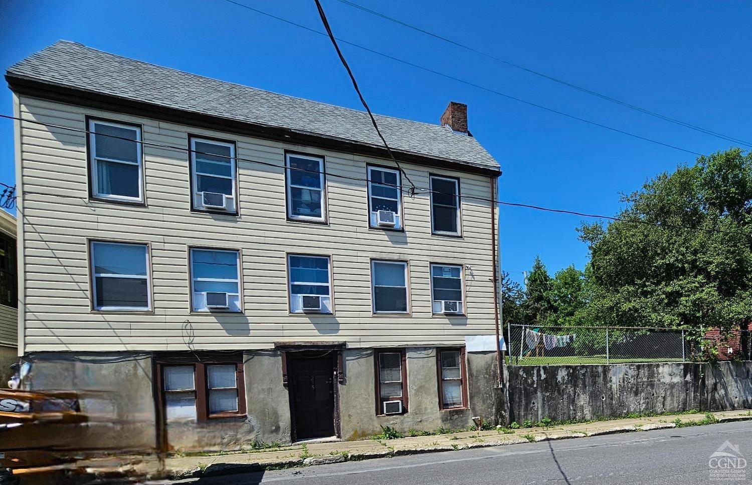 Hudson, NY 12534,233 Columbia ST