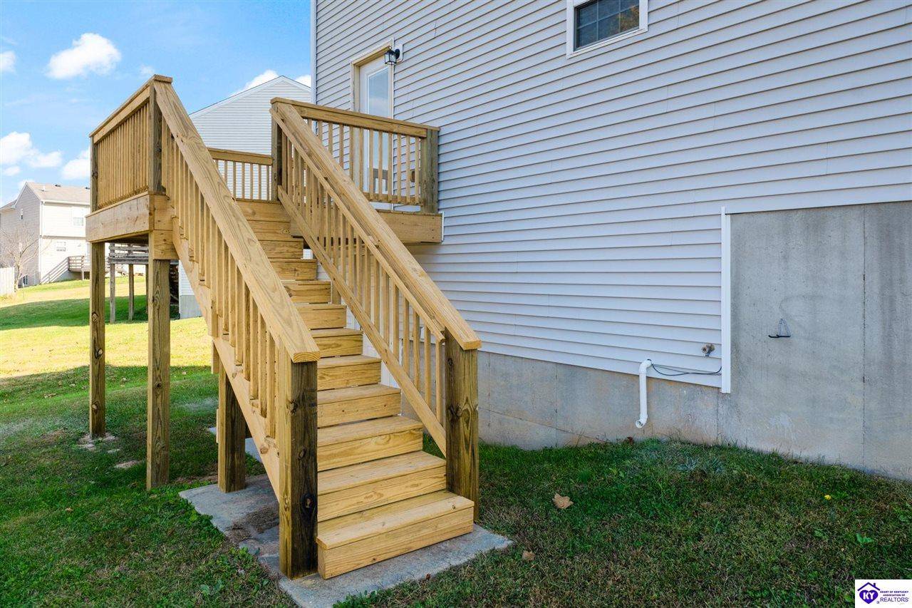Elizabethtown, KY 42701,104 Grapevine Court